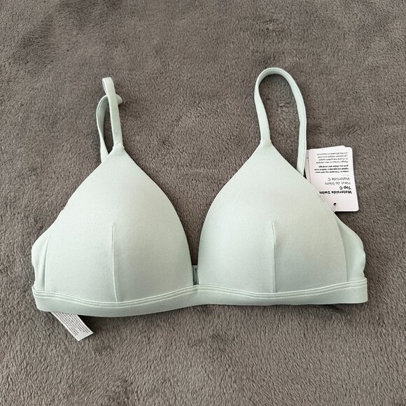 NWT Lululemon Waterside Swim Bikini Top Size 4 C Cup - Picture 1 of 5